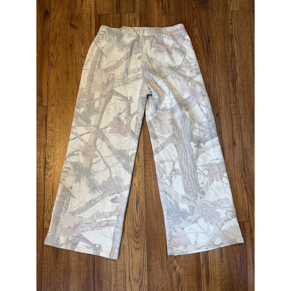 Hollister Gilly Hicks Camo Fleece Wide Leg Lounge Pants White Gray Pink Small S - Picture 3 of 4